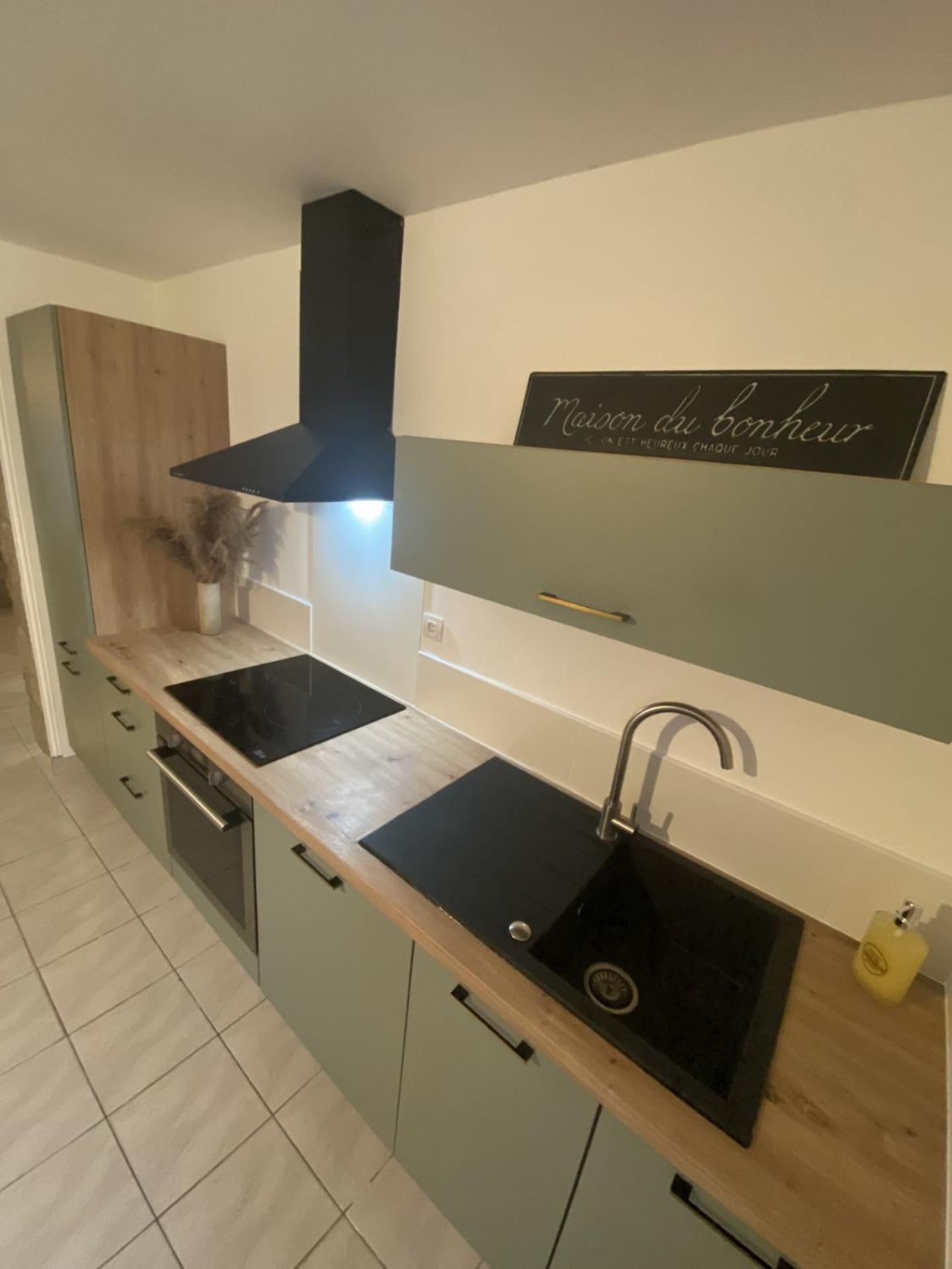 Appartement Tout Equipe 2 Chambres + Jardin Saix  Exterior foto